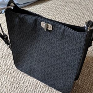 Michael Kors Sullivan Black Messenger
